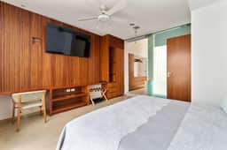 Villa R4